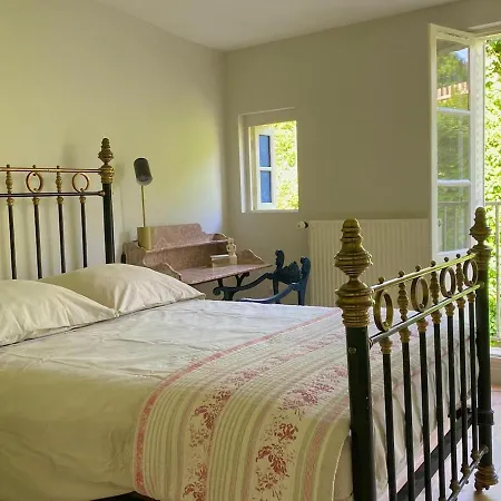 Feriehus Eulalie ,maison De Village Avec Jardin *