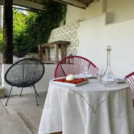 Eulalie ,maison De Village Avec Jardin *