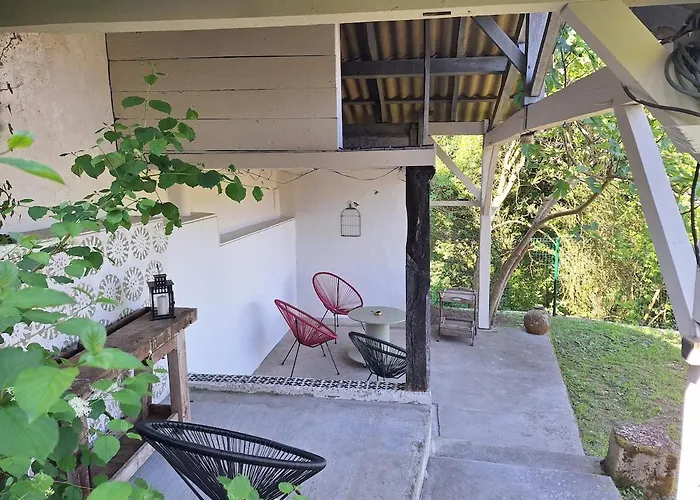 Eulalie ,maison De Village Avec Jardin