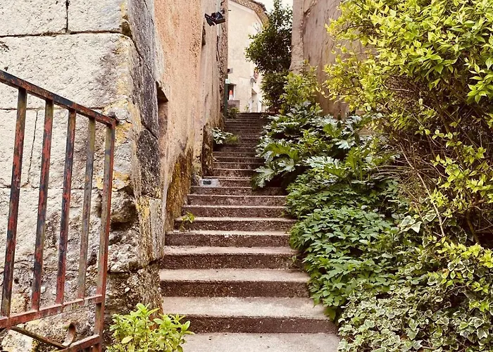 Дом отдыха Eulalie ,maison De Village Avec Jardin *