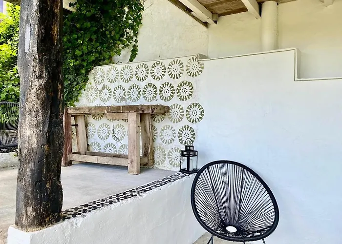 Дом отдыха Eulalie ,maison De Village Avec Jardin Saint-Aulaye-Puymangou