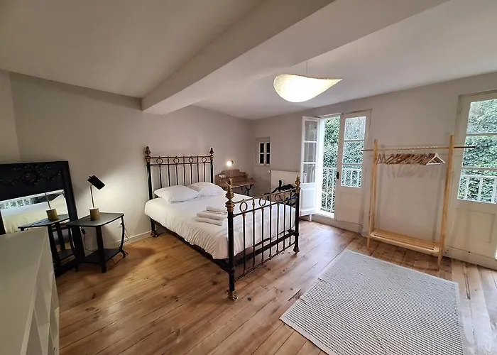 Eulalie ,maison De Village Avec Jardin Saint-Aulaye-Puymangou